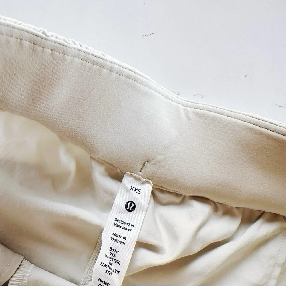 Lululemon Cinchable Waist HR Woven Shorts Mojave Tan - Picture 3 of 10
